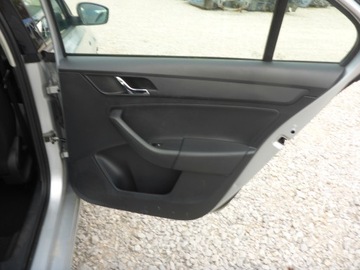 SEDADLA POHOVKA PÁSY BOKY SKODA RAPID 12- LIFTBACK