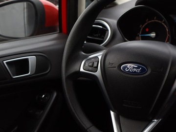 Ford Fiesta VII Hatchback 3d Facelifting 1.0 EcoBoost 100KM 2014 Ford Fiesta 1.0 EcoBoost, Klima, Parktronic,ALU, zdjęcie 19