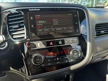 Mitsubishi Outlander III SUV Facelifting 2017 2.0 150KM 2018 Mitsubishi Outlander 7-osób! 1-rej.2019 Łopatki, zdjęcie 22