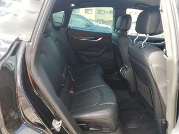 Maserati Levante 2018 Maserati Levante 2018 3.0l 3.0 Benzyna 345KM, zdjęcie 11