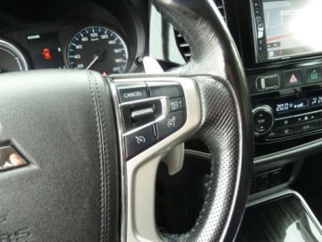 Mitsubishi Outlander III 2016 Mitsubishi Outlander HYBRYDA204 KONIE4X4204 KONIESKORYGWARANCJA 2.0, zdjęcie 17