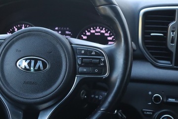 Kia Sportage IV SUV 1.6 GDI 132KM 2017 Kia Sportage 1.6 GDI, Salon Polska, Serwis ASO, zdjęcie 17