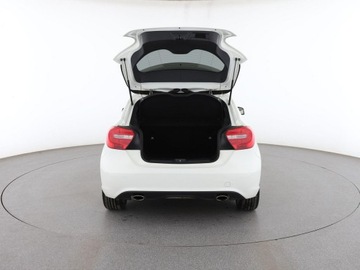 Mercedes Klasa A W176 Hatchback 5d 1.6 180 BlueEFFICIENCY 122KM 2014 Mercedes A 180 klimatyzacja półskóra kamera, zdjęcie 18