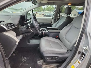 Toyota Sienna III 2022 Toyota Sienna XLE 2022 2.5l 2.5 Hybryda 245KM, zdjęcie 7