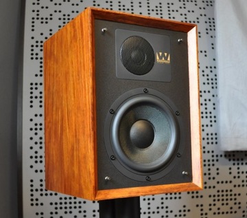 WHARFEDALE DENTON MAHOGANY + CAMBRIDGE AUDIO AXR85