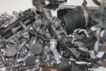 ВИНТ TRIUMPH TROPHY 1215 SE 12-17 УСТАНОВОЧНЫЕ ВИНТЫ