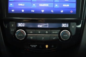 Nissan Qashqai II Crossover 1.2 DIG-T 115KM 2014 Nissan Qashqai 1.2 DIG-T, Salon Polska, zdjęcie 9