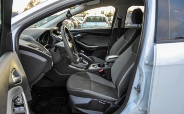 Ford Focus III Kombi 1.6 EcoBoost 150KM 2011 Ford Focus 1,6T (150KM) 1.6 Benzyna 150KM, zdjęcie 4