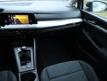 Volkswagen Golf VIII Hatchback 1.0 TSI 110KM 2022 VW Golf 1.0 eTSI, Salon Polska, VAT 23%, Klima, zdjęcie 7