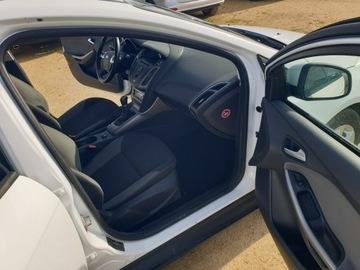 Ford Focus III Hatchback 5d 1.6 Duratec 85KM 2013 Ford Focus 1.6 86 Km Klimatronik, Elektryka, zdjęcie 12