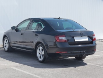 Skoda Octavia III Liftback Facelifting 1.5 TSI ACT 150KM 2018 Skoda Octavia 1.5 TSI, Serwis ASO, DSG, Klima, zdjęcie 3