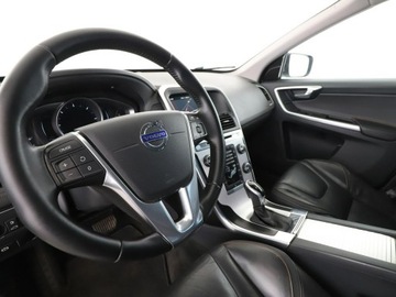 Volvo XC60 I SUV Facelifting 2.0 D3 DRIVE-E 150KM 2015 Volvo XC 60 Ocean Race automat skóra navi kamera, zdjęcie 13