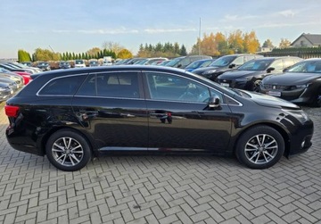 Toyota Avensis III Wagon Facelifting 2.0 D-4D 124KM 2014 Toyota Avensis 2,0 D4-D 124 KM Serwis GWARANCJA Zamiana Zarejestrowany 2.0, zdjęcie 2