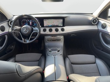 Mercedes Klasa E W213 Limuzyna Facelifting 2.0 E220d 194KM 2021 Mercedes-Benz E 220 220d 4 Matic, Pakiet AMG, Salo, zdjęcie 17