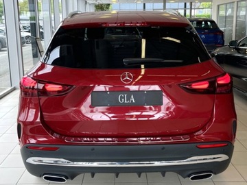 Mercedes GLA II Off-roader Facelifting 1.3 200 163KM 2025 MERCEDES-BENZ GLA 200 AMG Line Suv 1.3 (163KM) 2025, zdjęcie 4