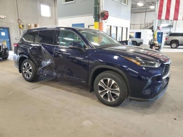 Toyota Highlander III 2021 Toyota Highlander 2021 TOYOTA HIGHLANDER HYBRID XLE 2.5 Hybryda 243KM, zdjęcie 2
