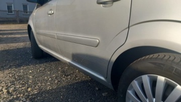 Opel Zafira B 1.8 ECOTEC 140KM 2008 Opel Zafira Opel Zafira B 2008 rok 1.8 benzyna 140 KM 7 osob 1.8 Benzyna, zdjęcie 27