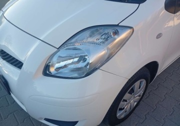 Toyota Yaris II Hatchback 5d 1.0 VVT-i 69KM 2009 Toyota Yaris Kupiony w Polsce - benzyna - klimatyzacja Benzyna 69KM, zdjęcie 3