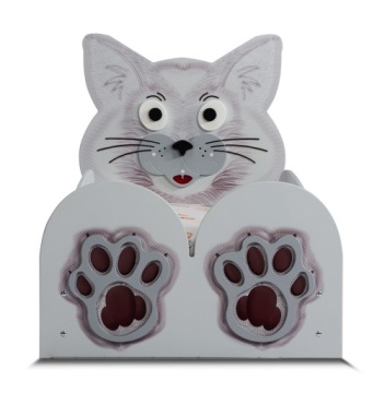 Маленькая кроватка для котенка