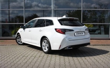 Suzuki 2024 Suzuki Swace Premium Plus 1.8 Hybrid E-CVT Super White 2024 1.8 Hybryda, zdjęcie 5