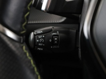Peugeot 2008 II SUV 1.2 PureTech 130KM 2020 Peugeot 2008 Automat full LED virtual cocpit navi, zdjęcie 33