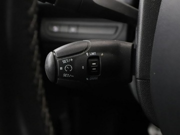 Peugeot 2008 I SUV Facelifting 1.2 PureTech 110KM 2017 Peugeot 2008 1.2 Automat Crossway Panorama Navi, zdjęcie 30