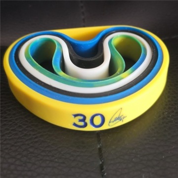 5 * Баскетбольный браслет Стивена Карри