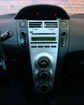 Toyota Yaris II Hatchback 5d 1.0 VVT-i 69KM 2006 Toyota Yaris Salon PL 3 wlasciciel klima Gwarancja w cenie Warszawa VKRW, zdjęcie 25