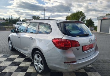 Opel Astra J Sports Tourer Facelifting 1.4 Turbo ECOTEC 140KM 2015 Opel Astra Opel Astra J Sport Tourer 1.4BenzLPG 1.4 BenzynaLPG 140KM, zdjęcie 7