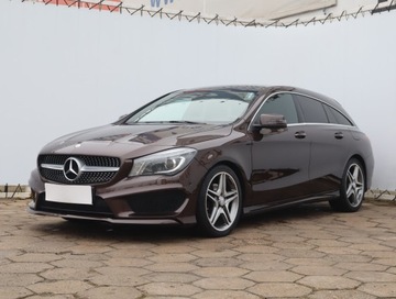 Mercedes CLA C117 Shooting Brake 1.6 180 122KM 2015 Mercedes CLA 180, Automat, Skóra, Navi, Xenon, zdjęcie 1