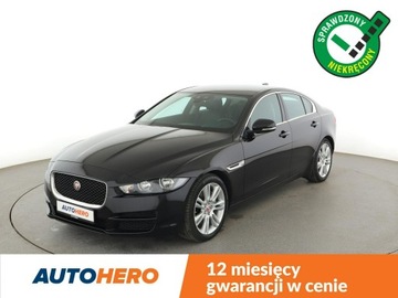 Jaguar XE Sedan 2.0 i4 180KM 2018 Jaguar XE niski przebieg skóra navi virtual