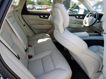 Volvo XC60 II 2018 Volvo XC 60 2018 VOLVO XC60 T5 MOMENTUM 2.0 Benzyna 316KM, zdjęcie 10