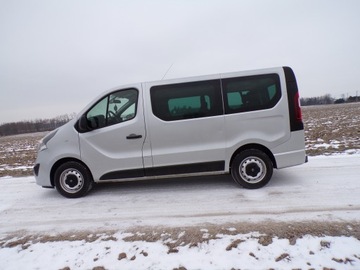 Opel Vivaro B Kombi Extra Long H1 2,9t 1.6 BiTurbo 125KM 2015 OPEL VIVARO 1.6 CDTI Z NIEMIEC 9-OSOBOWY, zdjęcie 3