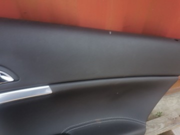 ДВЕРЬ ЗАДНЯЯ ПРАВАЯ КОЖАНАЯ OPEL INSIGNIA A