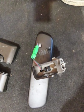 VOLVO XC 60 I ZRCÁTKO VNITŘNÍ