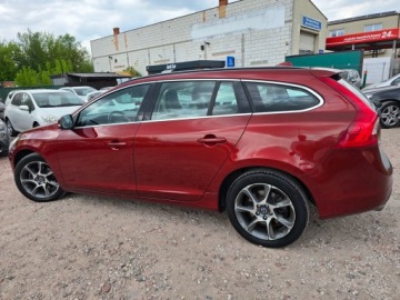 Toyota Auris I Hatchback 5d Facelifting 1.8 HSD 136KM 2011 Volvo V60 I 2.0 163 KM jasne skóry szyberdach alufelgi gwarancja, zdjęcie 8