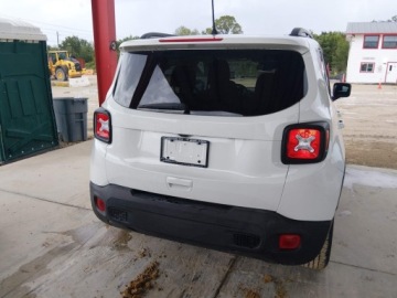 Jeep Renegade 2021 Jeep Renegade 2021 JEEP RENEGADE LATITUDE FWD 2.4 Benzyna 180KM, zdjęcie 5
