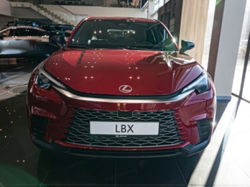Lexus LBX 1.5 Hybrid 136KM 2025 Od ręki - LBX 1.5 Hybrid 136KM | Czujniki parkowania!, zdjęcie 1