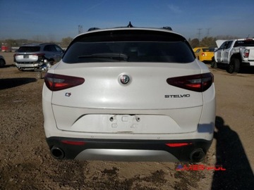 Alfa Romeo Stelvio SUV 2.0 Turbo 280KM 2018 Alfa Romeo Stelvio 2018 r., 2,0L TI SPORT 2.0 Benzyna 280KM, zdjęcie 4