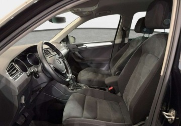 Volkswagen Tiguan II SUV 2.0 TSI 190KM 2019 Volkswagen Tiguan VAT 23 Comfortline 2.0TSI 190KM DSG 4motion 2019 r., sal, zdjęcie 11
