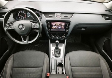 Skoda Octavia III Liftback Facelifting 1.4 TSI 150KM 2018 Skoda Octavia Ambition Pakiet Amazing, FV 23, Tempomat, Czujniki parkowan, zdjęcie 3