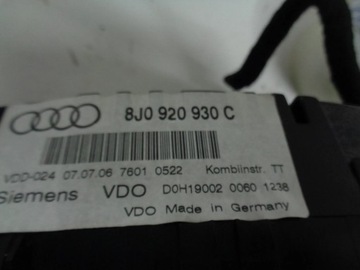 AUDI TT 8J PŘÍSTROJOVÁ DESKA BUDÍKY EVROPA 8J0920930C
