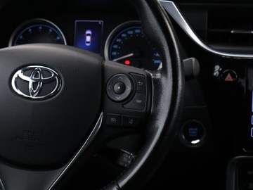 Toyota Corolla XI Sedan Facelifting 1,6 Valvematic 132KM 2017 Toyota Corolla 1.6 Valvematic, Salon Polska, zdjęcie 19