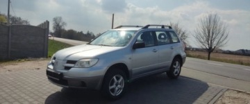 Mitsubishi Outlander II 2.0 i 136KM 2006 Mitsubishi Outlander 2.0 benz bezwypadek ,fabryczny lakier ,bez rdzy 2.0, zdjęcie 1