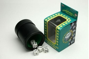 Кости в чашке