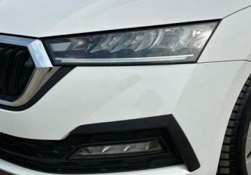 Skoda Octavia IV Liftback 2.0 TDI 115KM 2022 Skoda Octavia Nowy ROZRZAD, OPONY, Podgrzewane 4 fotele, Tempomat, Kamera,, zdjęcie 33