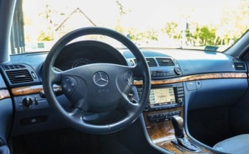 Mercedes Klasa E W211 Kombi S211 3.5 4Matic 272KM 2005 Mercedes-Benz Klasa E 3,5 (272KM) 4-Matic 3.5 Benzyna 272KM, zdjęcie 8