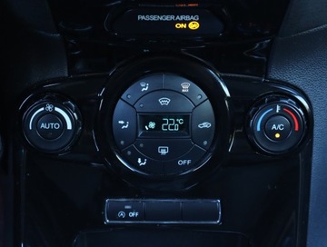 Ford Fiesta VII Hatchback 3d Facelifting 1.0 EcoBoost 125KM 2013 Ford Fiesta 1.0 EcoBoost, Serwis ASO, Klima, zdjęcie 15