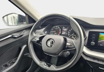 Skoda Octavia IV Liftback 1.5 TSI EVO 150KM 2022 Skoda Octavia bezwypadkowy - 1 wlasciciel - czujniki - kamera - faktura VAT, zdjęcie 12