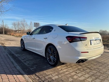 Maserati Ghibli III Sedan 3.0 V6 410KM 2018 Maserati Ghibli S, stan idealny 3.0 Benzyna 410KM, zdjęcie 4